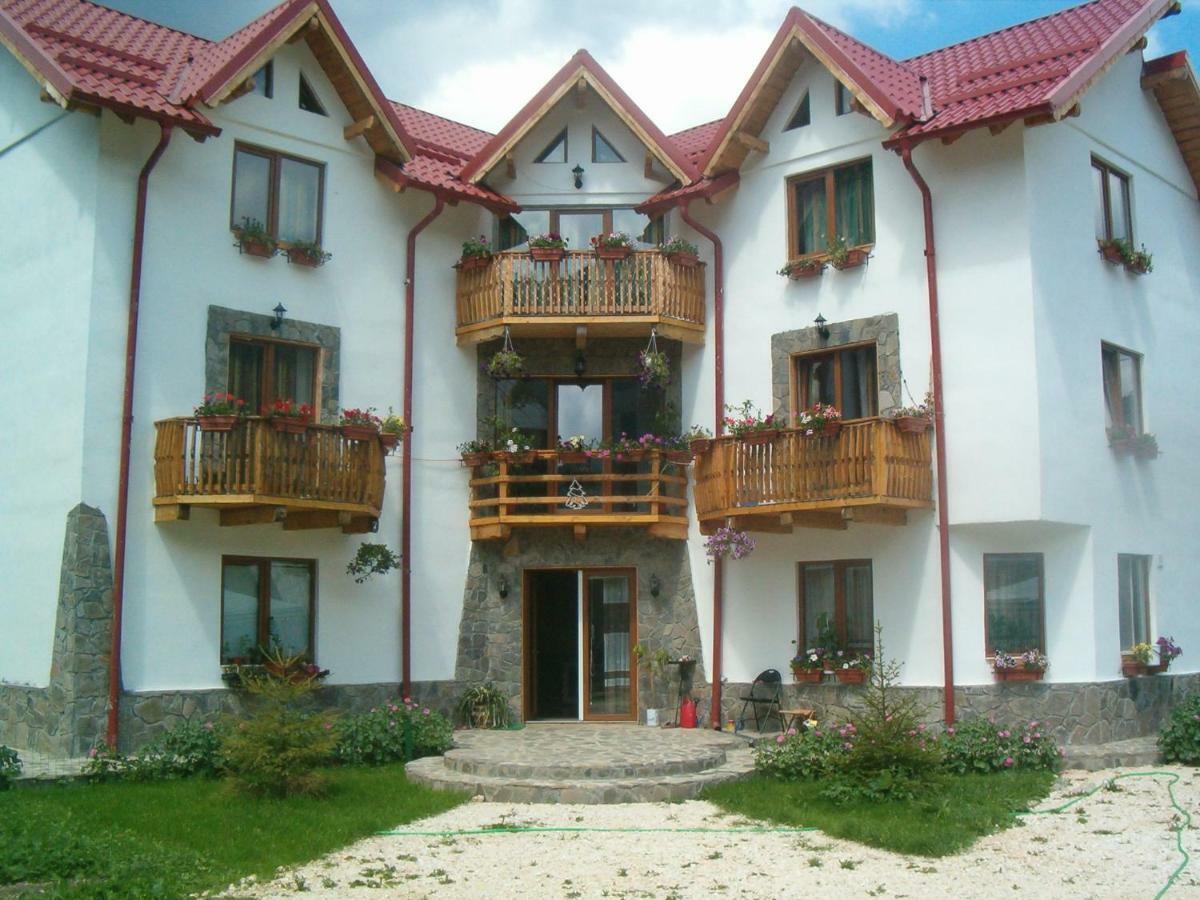 Casa Alexandru Hotel Azuga Exterior foto